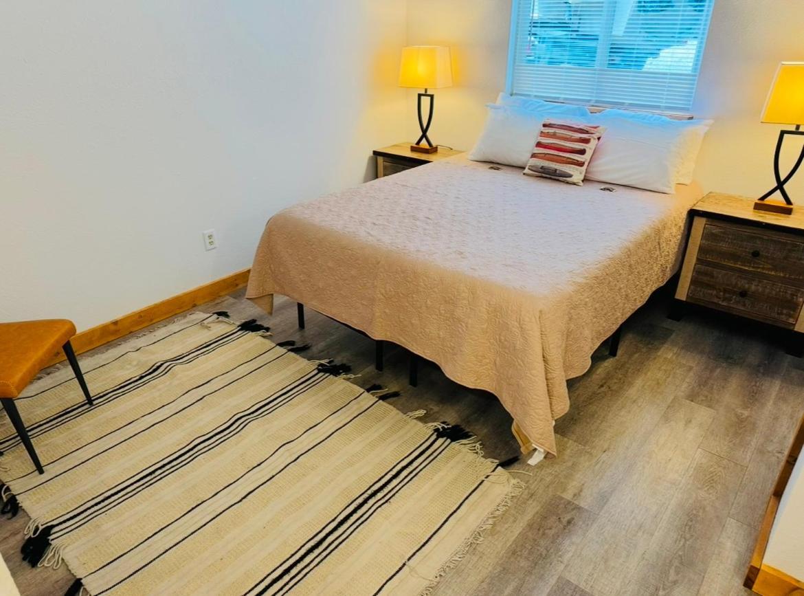 Boardwalk Lodge Thorne Bay Buitenkant foto